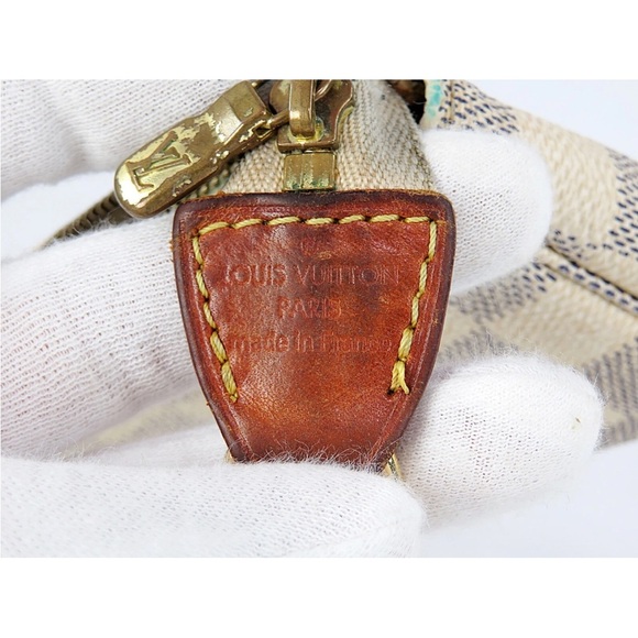 Louis Vuitton Cream and Gray Checkered Clutch - Picture 11 of 13